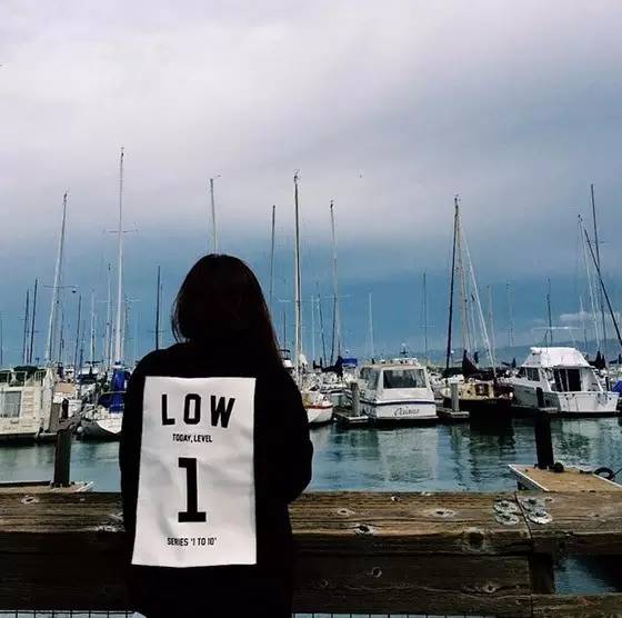 确认,香港不再是买买买的天堂...