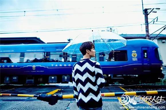 怎样用旧毛线织时尚毛衣 (毛衣柔软保暖)