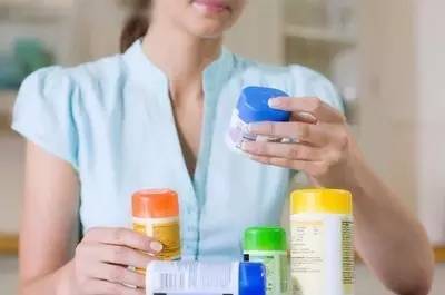 骨质疏松喝牛奶吃钙片有用吗,骨质疏松补钙的注意事项