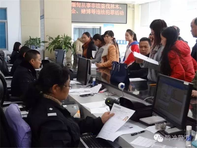 办证大厅如何更好的服务群众,户籍办理小窗口便民服务大舞台