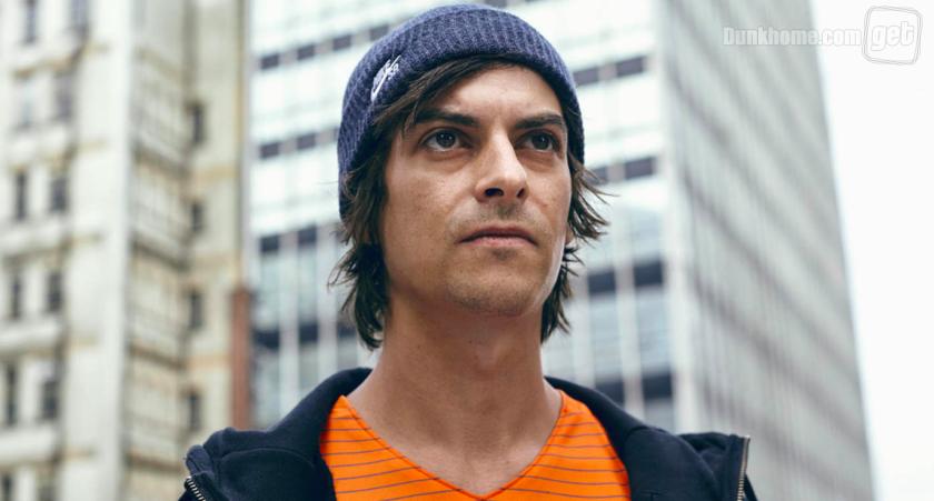 新版曼城球衣,曼城新赛季球衣24-25发布