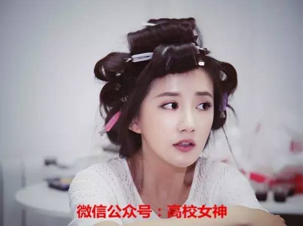 甜美可人青春范儿十足,乖巧可爱少女感