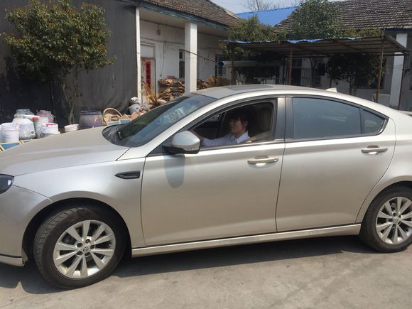 新手钓鱼，用2000的竿子，值不值？