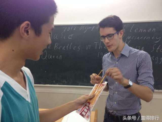 辣条卖给美国人40元一包，老外大呼吃不起