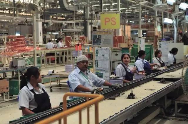 张瑞敏拜访,张瑞敏走近董宇辉总结