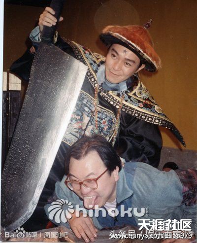 周星驰中年时候的颜值,周星驰年轻到现在的盛世容颜