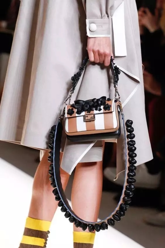 不许再说女人买包是一件肤浅的事：Fendi篇