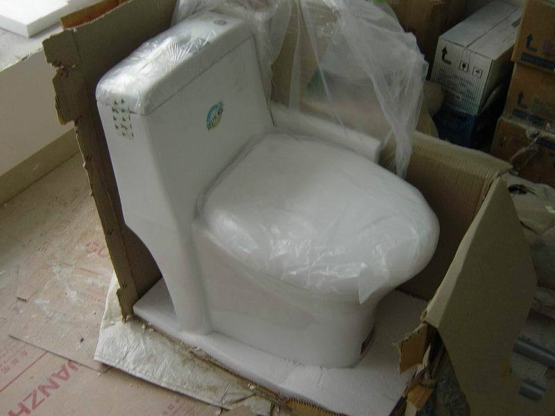 马桶怎样安装防止臭味反出,卫生间马桶反味严重简单解决方法