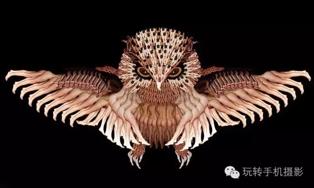 花卉我们看多了，但由上千名裸模组成的就第一次见！