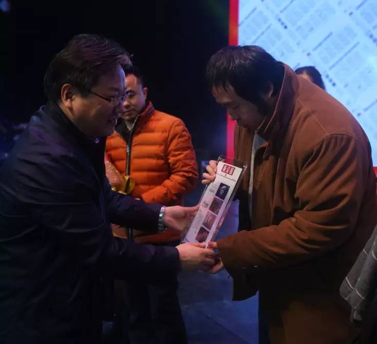 新京报2016年年度报道奖全揭秘 (新京报有影响力的报道)