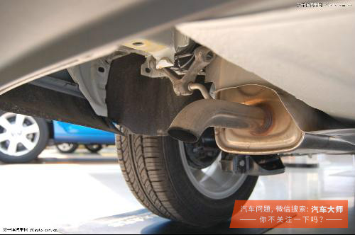 排气管有个漏洞怎么维修,排气管堵塞对发动机的影响