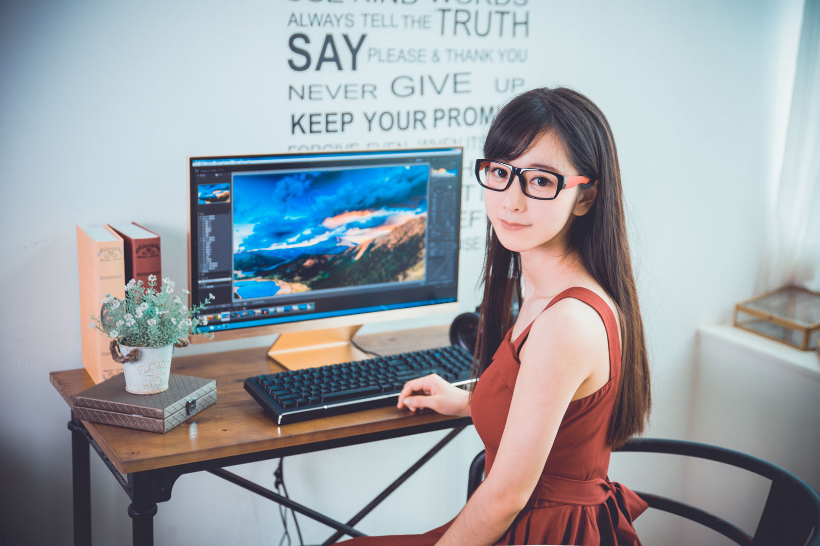 美女摄影师真情告白，显示器的选择是如此重要