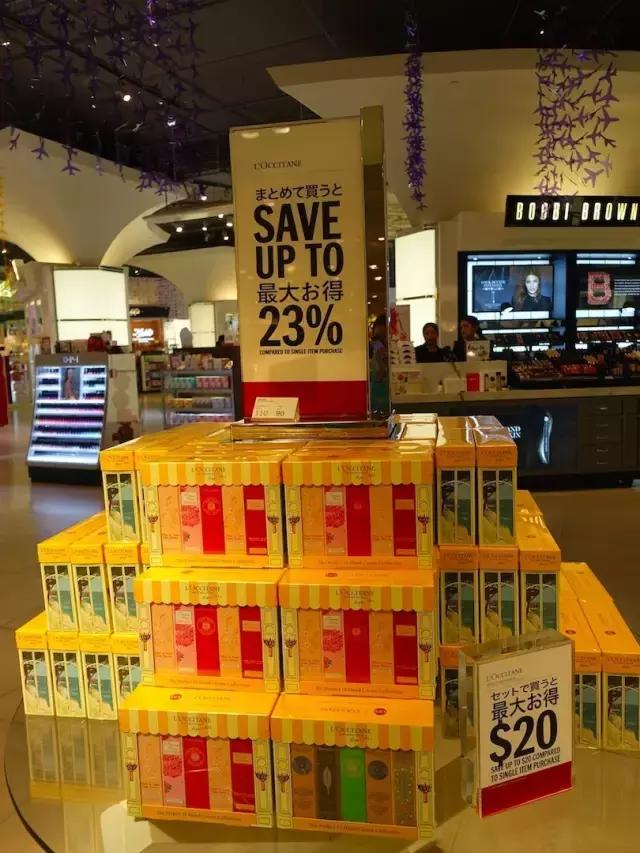 这里买一线大牌比香港便宜3成！风景还很美！