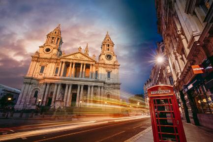 一代伊丽莎白女王号邮轮,伊丽莎白女王号豪华邮轮