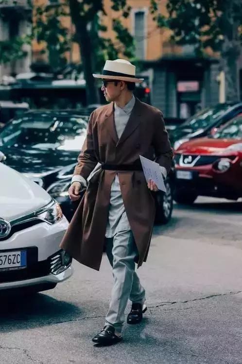 男装痞帅街拍西装杀,街拍成熟男装搭配图