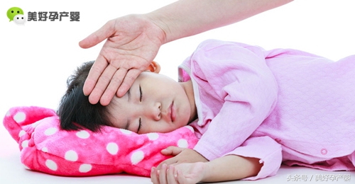 病毒性肠胃炎一直吐,宝宝病毒性肠胃炎又拉又吐怎么办