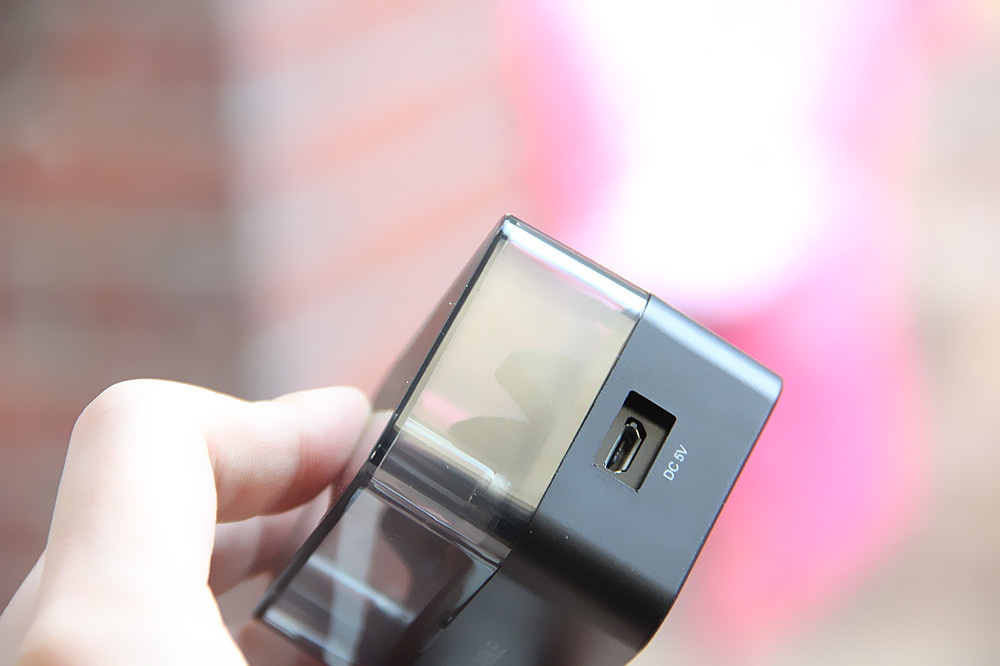 主耳机监听副耳机,主音质蓝牙耳机