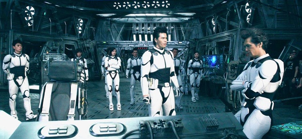 还我小栗旬！《火星异种》电影版——三池崇史大叔的血拼游戏