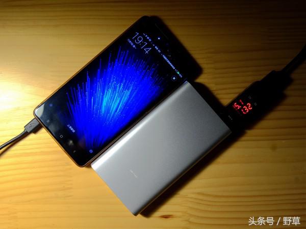 小米移动电源2按键功能,小米移动电源2和3区别