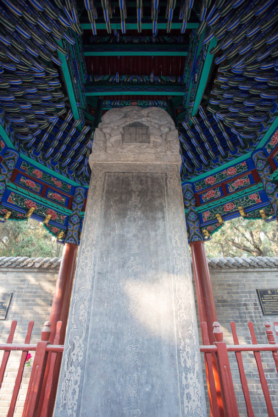 曹操将关羽首级葬于洛阳的关林,洛阳关林是埋葬关羽首级的地方吗