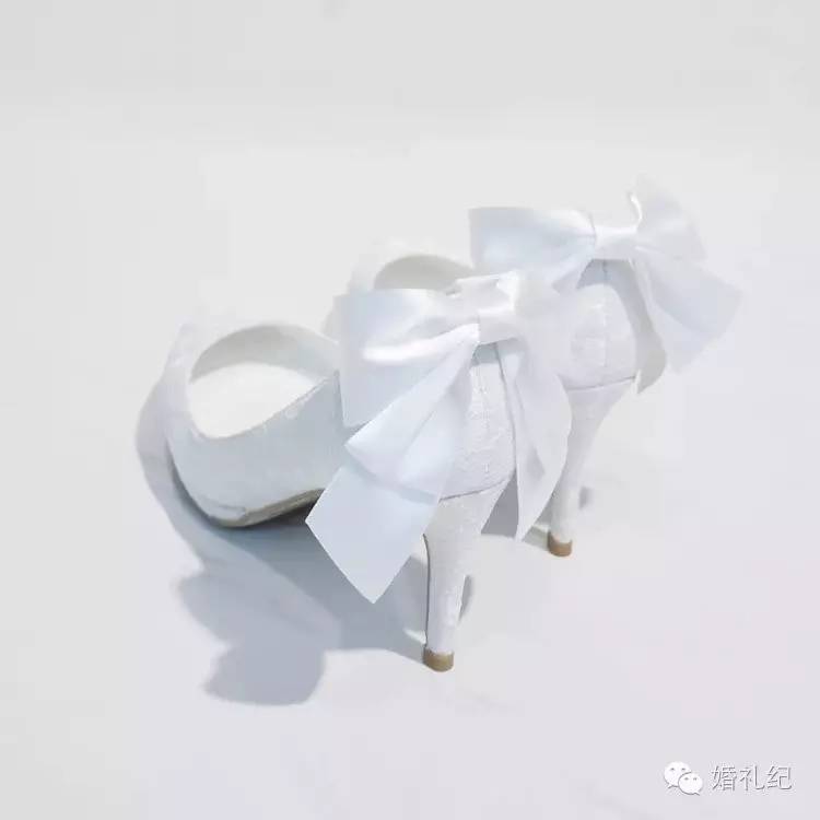 jimmychoo缎面婚鞋,jimmychoo婚鞋好穿吗