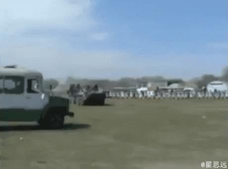 真人搞笑版少林足球,少林足球搞笑gif图片