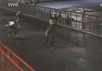 搞笑瑜伽球翻滚,瑜伽球搞笑