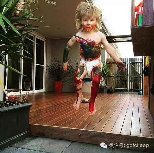 八块腹肌的小怪兽,腹肌小怪兽