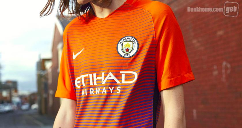 新版曼城球衣,曼城新赛季球衣24-25发布