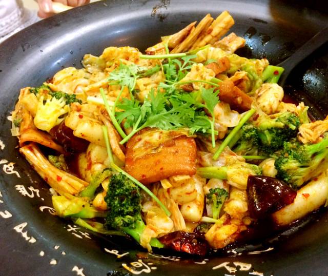 青岛麻辣香锅哪家好,青岛万象城傲翔麻辣香锅