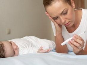 宝宝发烧不去医院吃什么药,宝宝发烧不到38下不去怎么办