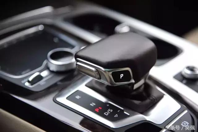 新款q72.0t动力够不够,新款q7四缸车