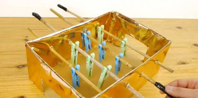 旧鞋盒变成足球机,旧鞋盒不要扔利用起来