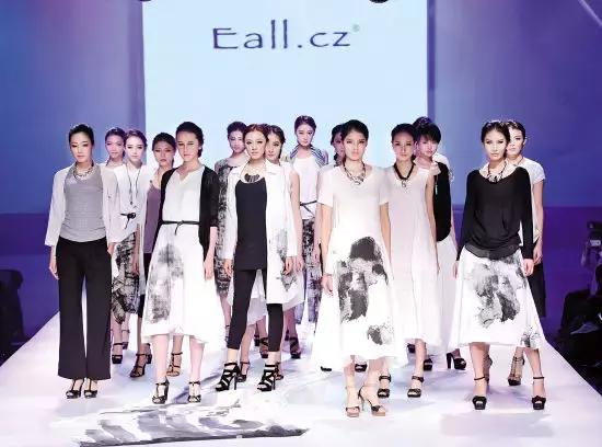 每年服装产值50000000000元以上，虎门为啥这么牛