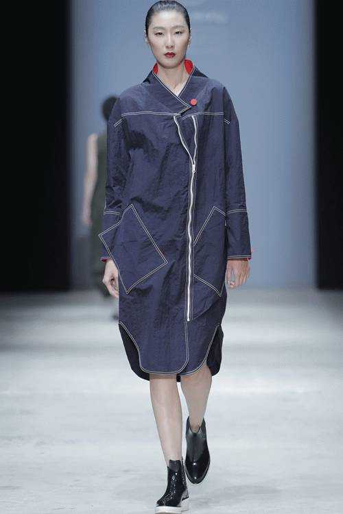 杨幂同款回力2022橙色板鞋,回力鞋子45元