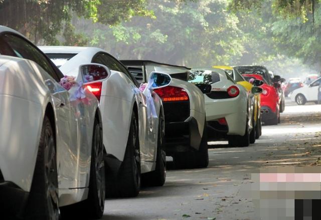 街头偶遇1500万的豪车,偶遇超跑豪华婚车车队