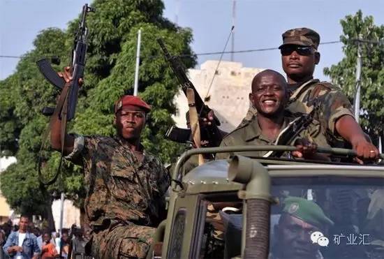 力拓甩卖非洲最大高品质铁矿，中国铝业接盘，是馅饼？还是陷阱？