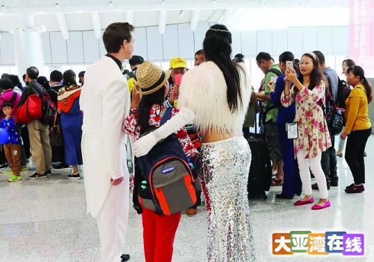 太子湾邮轮首航1500余乘客“尝鲜”,来看看邮轮里面有些啥?