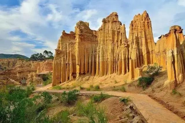 丽江至泸沽湖公路沿途风景,泸沽湖到丽江高速什么时候通车