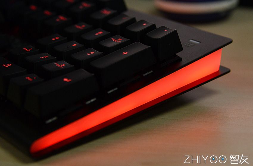 茶轴游戏手感,茶轴电竞游戏键盘