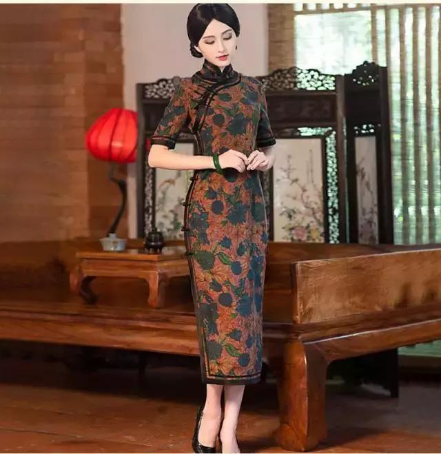 香云纱定制旗袍最贵多少钱,旗袍日常紫色旗袍真的很有韵味