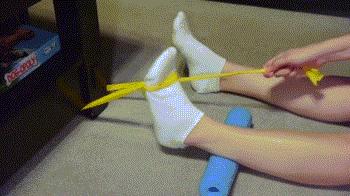 踢球脚踝松怎么练,踢球脚踝容易受伤如何锻炼