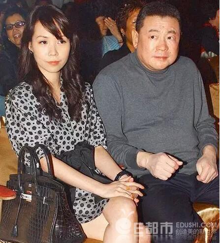 刘銮雄说甘比李嘉欣,甘比回应刘銮雄帮李嘉欣联系医生