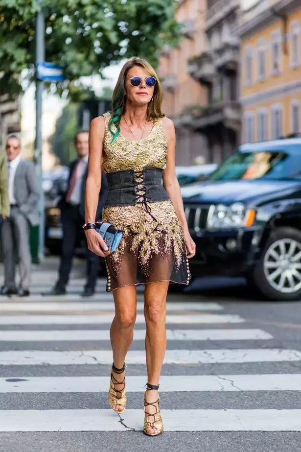 一万五的时髦,花五十块钱就能赶……然而我还是拒绝