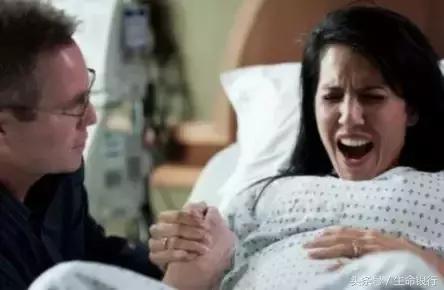 自然分娩一共分为几个疗程,自然分娩过程中的痛苦