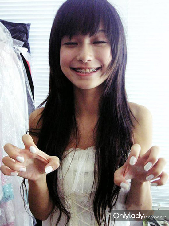 希拉里牙齿怎么样,希拉里的女儿怎么样