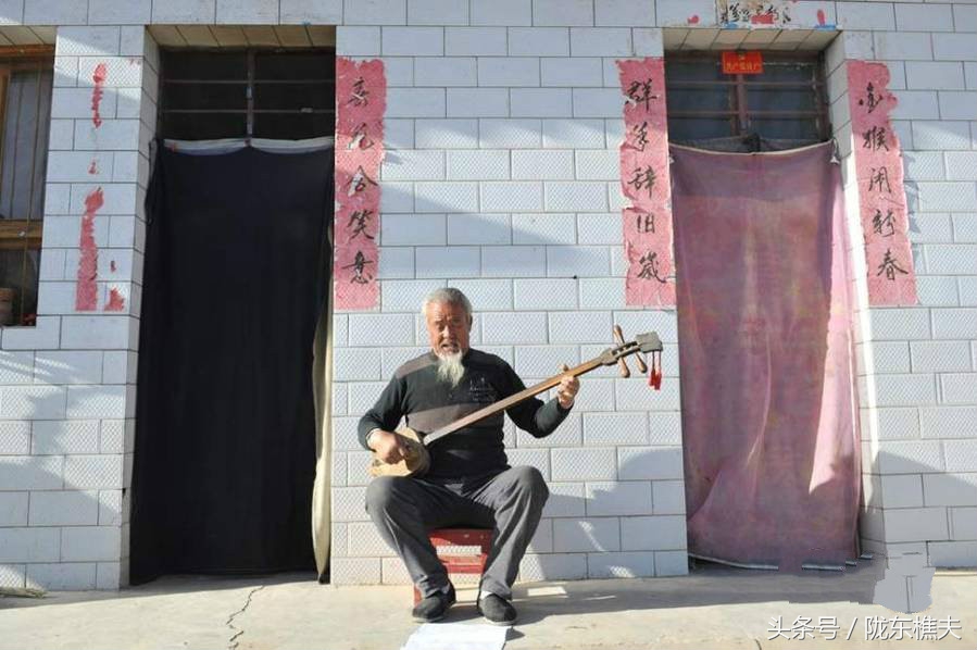 父女开荒种树80万棵,父子绿化沙漠