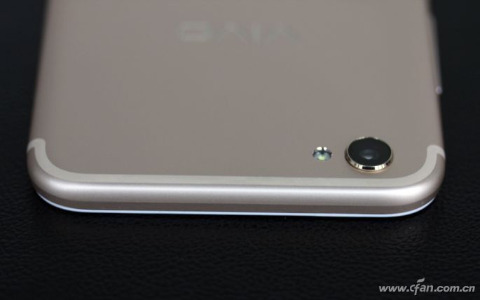 自拍中的战斗机vivoX9首发开箱图赏