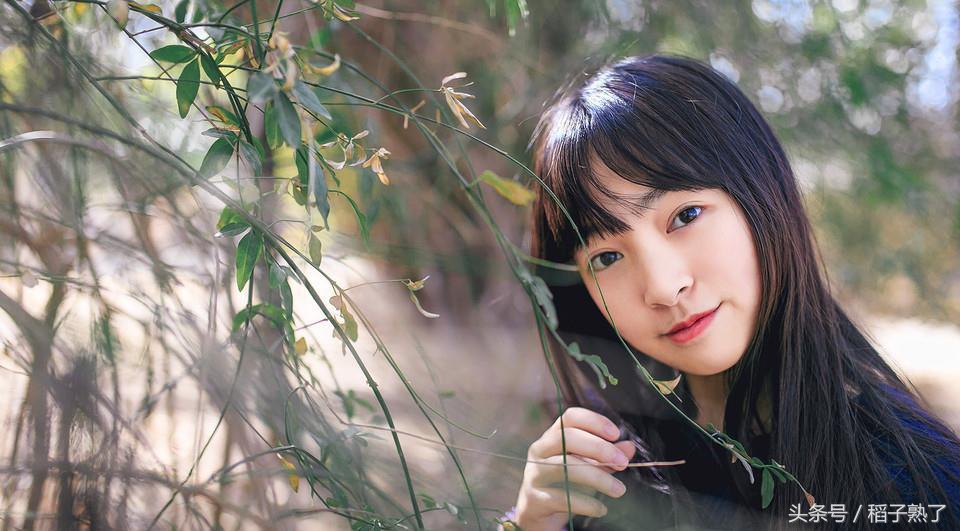 怎样试探一个女人是否喜欢自己,男人试探女人喜欢你的肢体动作