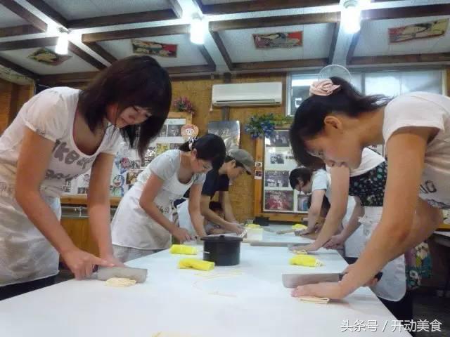 日本乌冬面用脚踩出来的,乌冬面脚踩出来的